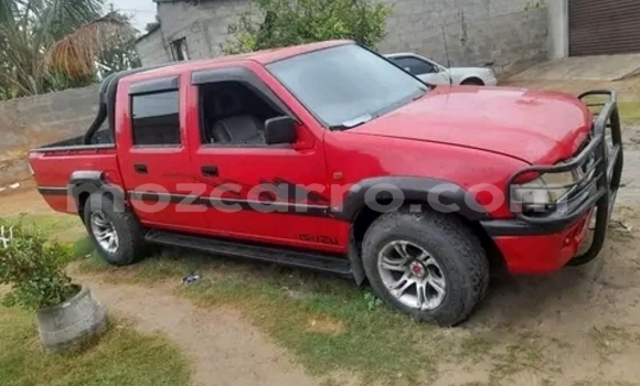 Nunua Ilio tumika Isuzu KB Nyekundu Gari ndani ya Maputo nchini Maputo Nunua Ilio tumika Isuzu KB Nyekundu Gari ndani ya Maputo nchini Maputo