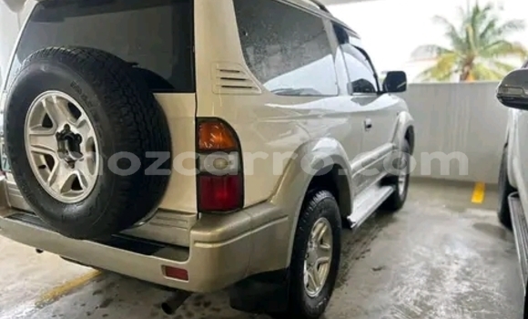 Tenga Tsaru Toyota Land Cruiser Prado Chena Mota in Maputo in Maputo Tenga Tsaru Toyota Land Cruiser Prado Chena Mota in Maputo in Maputo