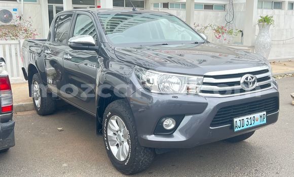 Comprar Usado Toyota Hiluxe Revo De outros Carro em Maputo em Maputo