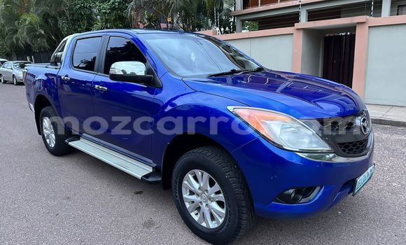 Comprar Usado Mazda BT-50 Azul Carro em Maputo em Maputo Comprar Usado Mazda BT-50 Azul Carro em Maputo em Maputo