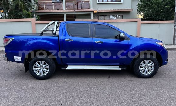 Comprar Usado Mazda BT-50 Azul Carro em Maputo em Maputo Comprar Usado Mazda BT-50 Azul Carro em Maputo em Maputo