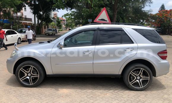 Nunua Ilio tumika Mercedes‒Benz ML-Class Nyingine Gari ndani ya Maputo nchini Maputo Nunua Ilio tumika Mercedes‒Benz ML-Class Nyingine Gari ndani ya Maputo nchini Maputo