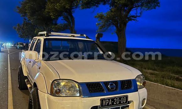 Nunua Ilio tumika Nissan Hardbody Nyeupe Gari ndani ya Maputo nchini Maputo Nunua Ilio tumika Nissan Hardbody Nyeupe Gari ndani ya Maputo nchini Maputo