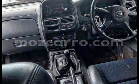 Nunua Ilio tumika Nissan Hardbody Nyeupe Gari ndani ya Maputo nchini Maputo Nunua Ilio tumika Nissan Hardbody Nyeupe Gari ndani ya Maputo nchini Maputo