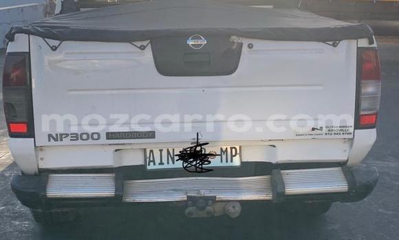 Nunua Ilio tumika Nissan Hardbody Nyeupe Gari ndani ya Maputo nchini Maputo Nunua Ilio tumika Nissan Hardbody Nyeupe Gari ndani ya Maputo nchini Maputo