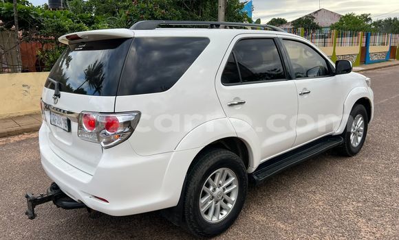 Comprar Usado Toyota Fortuner Branco Carro em Maputo em Maputo Comprar Usado Toyota Fortuner Branco Carro em Maputo em Maputo