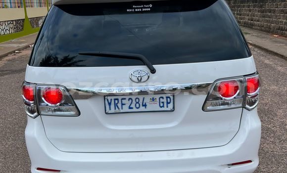 Comprar Usado Toyota Fortuner Branco Carro em Maputo em Maputo Comprar Usado Toyota Fortuner Branco Carro em Maputo em Maputo