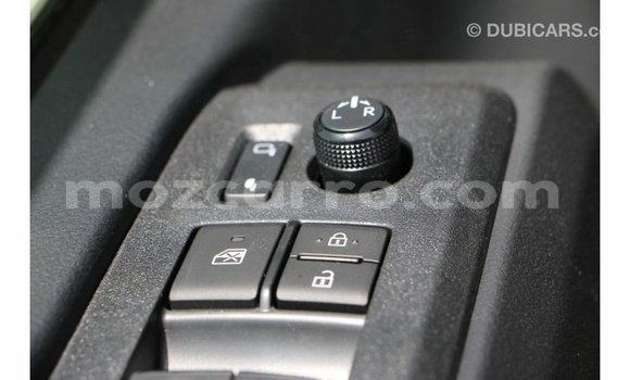 Comprar Importar Toyota Hiace Branco Carro em Import - Dubai em Cabo Delgado Comprar Importar Toyota Hiace Branco Carro em Import - Dubai em Cabo Delgado