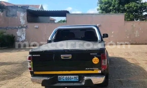 Nunua Ilio tumika Isuzu KB Nyeusi Gari ndani ya Maputo nchini Maputo Nunua Ilio tumika Isuzu KB Nyeusi Gari ndani ya Maputo nchini Maputo