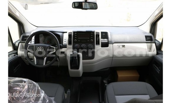 Comprar Importar Toyota Hiace Branco Carro em Import - Dubai em Cabo Delgado Comprar Importar Toyota Hiace Branco Carro em Import - Dubai em Cabo Delgado