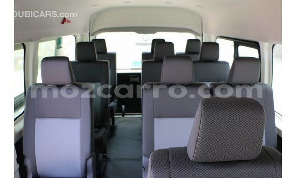 Comprar Importar Toyota Hiace Branco Carro em Import - Dubai em Cabo Delgado Comprar Importar Toyota Hiace Branco Carro em Import - Dubai em Cabo Delgado
