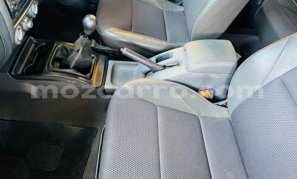 Comprar Usado Isuzu KB Branco Carro em Maputo em Maputo Comprar Usado Isuzu KB Branco Carro em Maputo em Maputo