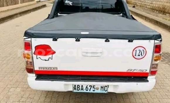 Nunua Ilio tumika Mazda BT-50 Nyeupe Gari ndani ya Maputo nchini Maputo Nunua Ilio tumika Mazda BT-50 Nyeupe Gari ndani ya Maputo nchini Maputo