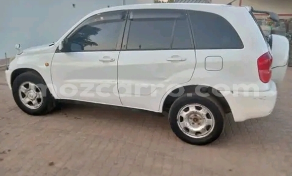 Comprar Usado Toyota RAV4 Branco Carro em Maputo em Maputo