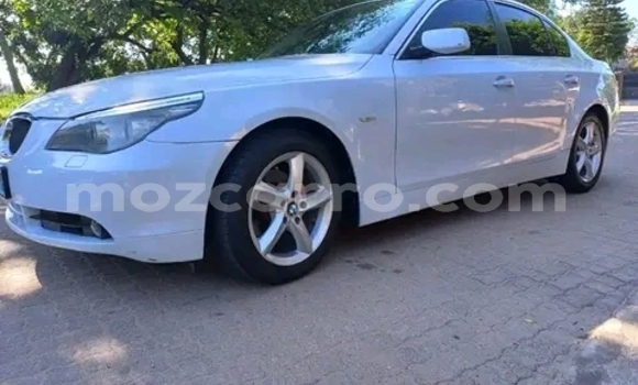 Buy Used BMW 5-Series White Car in Maputo in Maputo