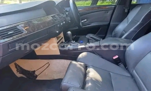 Nunua Ilio tumika BMW 5-Series Nyeupe Gari ndani ya Maputo nchini Maputo Nunua Ilio tumika BMW 5-Series Nyeupe Gari ndani ya Maputo nchini Maputo
