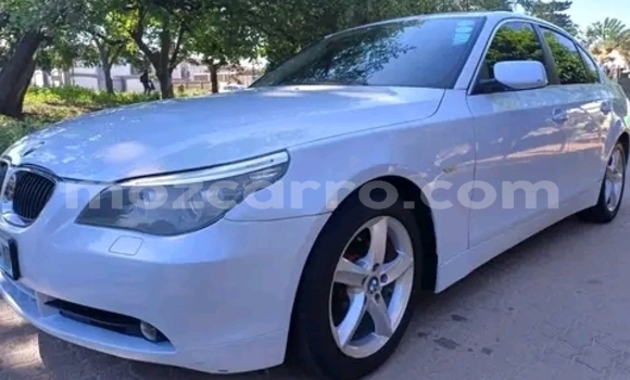 Nunua Ilio tumika BMW 5-Series Nyeupe Gari ndani ya Maputo nchini Maputo Nunua Ilio tumika BMW 5-Series Nyeupe Gari ndani ya Maputo nchini Maputo