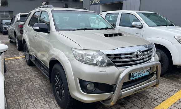 Comprar Usado Toyota Fortuner De outros Carro em Maputo em Maputo