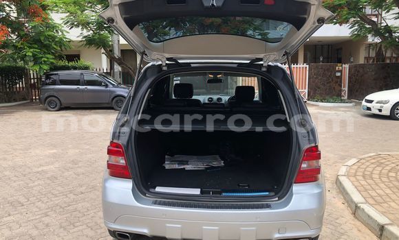 Nunua Ilio tumika Mercedes‒Benz ML-Class Nyingine Gari ndani ya Maputo nchini Maputo Nunua Ilio tumika Mercedes‒Benz ML-Class Nyingine Gari ndani ya Maputo nchini Maputo