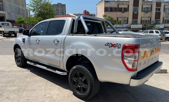 Nunua Ilio tumika Toyota Hilux Nyingine Gari ndani ya Maputo nchini Maputo Nunua Ilio tumika Toyota Hilux Nyingine Gari ndani ya Maputo nchini Maputo