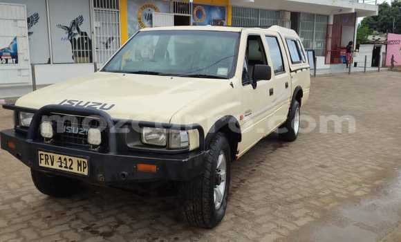 Nunua Ilio tumika Isuzu KB Brown Gari ndani ya Maputo nchini Maputo Nunua Ilio tumika Isuzu KB Brown Gari ndani ya Maputo nchini Maputo
