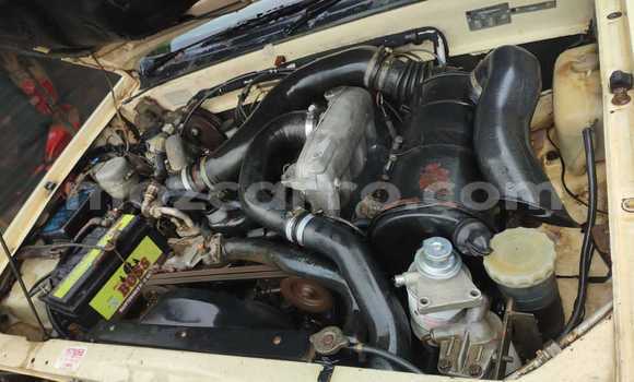 Nunua Ilio tumika Isuzu KB Brown Gari ndani ya Maputo nchini Maputo Nunua Ilio tumika Isuzu KB Brown Gari ndani ya Maputo nchini Maputo