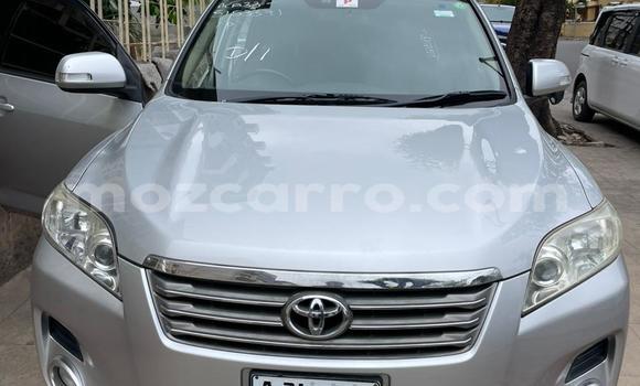 Comprar Usado Toyota Vanguard Prata Carro em Maputo em Maputo