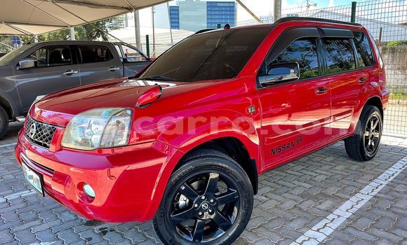 Tenga Tsaru Nissan X-Trail Tsvuku Mota in Maputo in Maputo