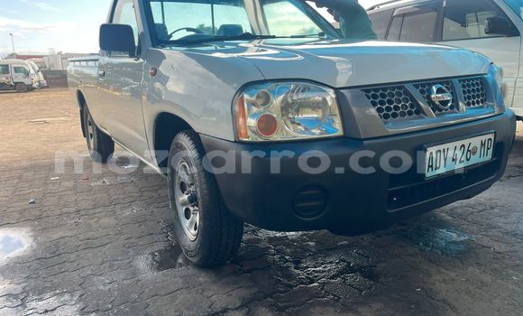 Comprar Usado Nissan NP 300 Branco Carro em Maputo em Maputo Comprar Usado Nissan NP 300 Branco Carro em Maputo em Maputo