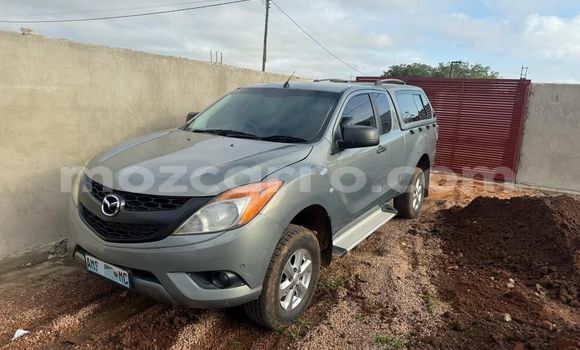 Nunua Ilio tumika Mazda BT-50 Fedha Gari ndani ya Maputo nchini Maputo Nunua Ilio tumika Mazda BT-50 Fedha Gari ndani ya Maputo nchini Maputo