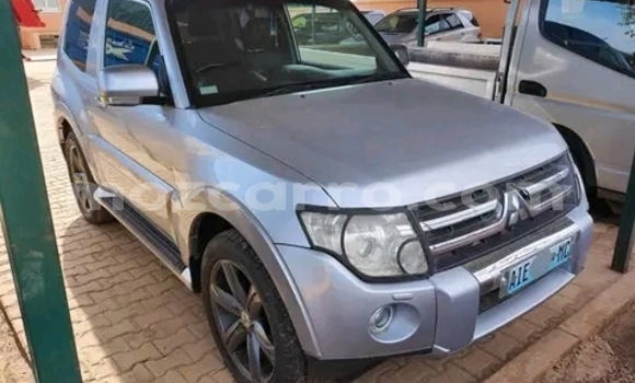Nunua Ilio tumika Mitsubishi Pajero Nyingine Gari ndani ya Maputo nchini Maputo Nunua Ilio tumika Mitsubishi Pajero Nyingine Gari ndani ya Maputo nchini Maputo