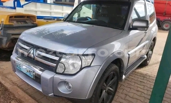 Nunua Ilio tumika Mitsubishi Pajero Nyingine Gari ndani ya Maputo nchini Maputo Nunua Ilio tumika Mitsubishi Pajero Nyingine Gari ndani ya Maputo nchini Maputo