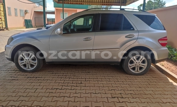 Nunua Ilio tumika Mercedes-Benz E-Classe Nyingine Gari ndani ya Maputo nchini Maputo Nunua Ilio tumika Mercedes-Benz E-Classe Nyingine Gari ndani ya Maputo nchini Maputo