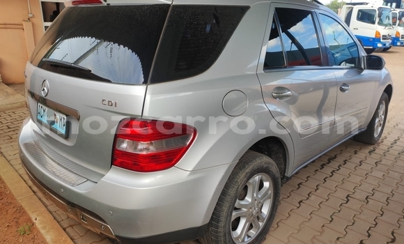 Nunua Ilio tumika Mercedes-Benz E-Classe Nyingine Gari ndani ya Maputo nchini Maputo Nunua Ilio tumika Mercedes-Benz E-Classe Nyingine Gari ndani ya Maputo nchini Maputo