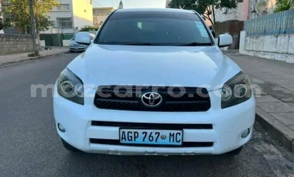 Nunua Ilio tumika Toyota RAV4 Nyeupe Gari ndani ya Maputo nchini Maputo Nunua Ilio tumika Toyota RAV4 Nyeupe Gari ndani ya Maputo nchini Maputo