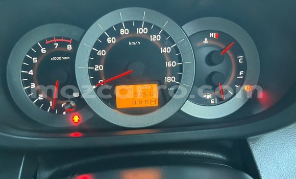 Nunua Ilio tumika Toyota RAV4 Nyeupe Gari ndani ya Maputo nchini Maputo Nunua Ilio tumika Toyota RAV4 Nyeupe Gari ndani ya Maputo nchini Maputo