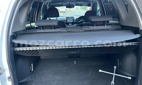 Nunua Ilio tumika Toyota RAV4 Nyeupe Gari ndani ya Maputo nchini Maputo Nunua Ilio tumika Toyota RAV4 Nyeupe Gari ndani ya Maputo nchini Maputo