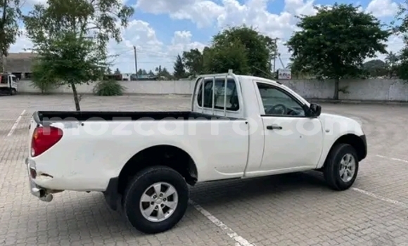 Buy Used Mitsubishi L200 White Car in Maputo in Maputo Buy Used Mitsubishi L200 White Car in Maputo in Maputo