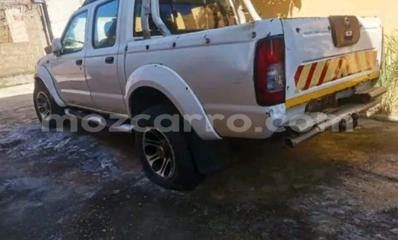 Buy Used Nissan Hardbody White Car in Maputo in Maputo Buy Used Nissan Hardbody White Car in Maputo in Maputo