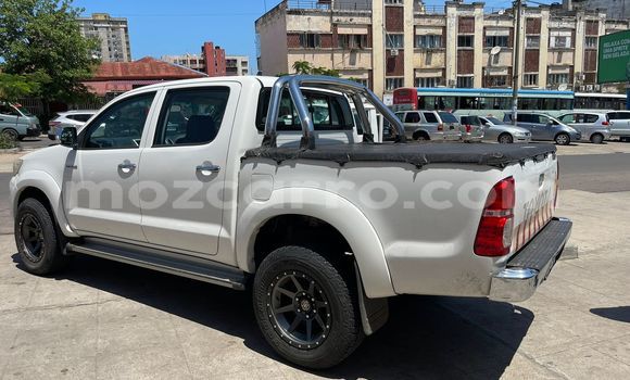 Buy Used Toyota Hilux White Car in Maputo in Maputo Buy Used Toyota Hilux White Car in Maputo in Maputo