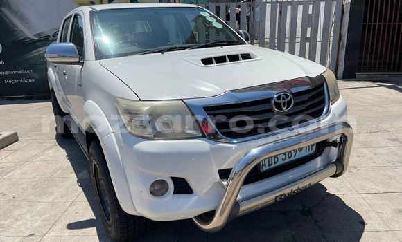 Buy Used Toyota Hilux White Car in Maputo in Maputo Buy Used Toyota Hilux White Car in Maputo in Maputo