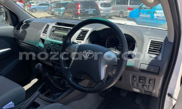 Buy Used Toyota Hilux White Car in Maputo in Maputo Buy Used Toyota Hilux White Car in Maputo in Maputo