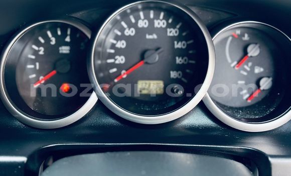 Nunua Ilio tumika Mazda BT-50 Nyeupe Gari ndani ya Maputo nchini Maputo Nunua Ilio tumika Mazda BT-50 Nyeupe Gari ndani ya Maputo nchini Maputo