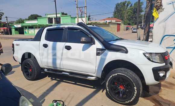 Nunua Ilio tumika Ford Ranger Nyeupe Gari ndani ya Maputo nchini Maputo Nunua Ilio tumika Ford Ranger Nyeupe Gari ndani ya Maputo nchini Maputo