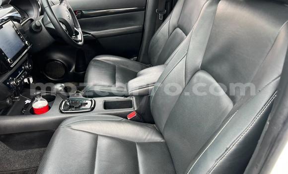 Comprar Usado Toyota Hiluxe Revo Branco Carro em Maputo em Maputo Comprar Usado Toyota Hiluxe Revo Branco Carro em Maputo em Maputo