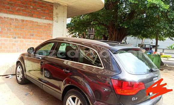 Tenga Tsaru Audi Q7 Tsvuku Mota in Maputo in Maputo Tenga Tsaru Audi Q7 Tsvuku Mota in Maputo in Maputo