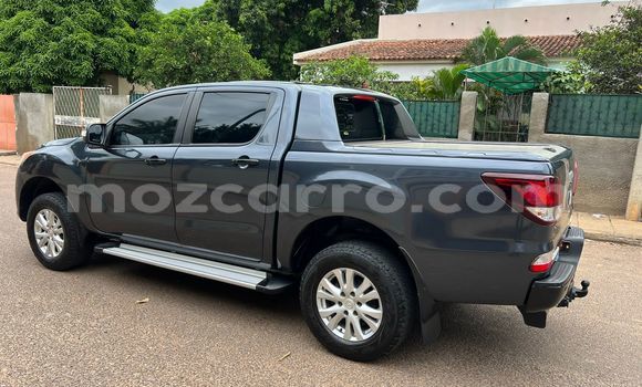 Comprar Usado Mazda BT-50 De outros Carro em Maputo em Maputo Comprar Usado Mazda BT-50 De outros Carro em Maputo em Maputo