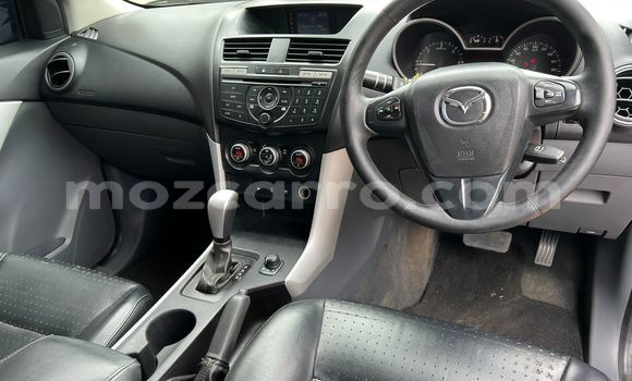 Comprar Usado Mazda BT-50 De outros Carro em Maputo em Maputo Comprar Usado Mazda BT-50 De outros Carro em Maputo em Maputo