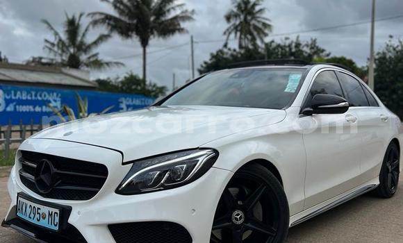 Comprar Usado Mercedes‒Benz C-klasse AMG Branco Carro em Maputo em Maputo Comprar Usado Mercedes‒Benz C-klasse AMG Branco Carro em Maputo em Maputo