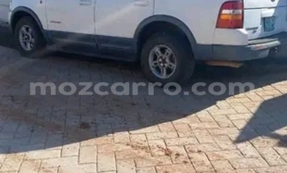 Comprar Usado Ford Explorer Branco Carro em Maputo em Maputo Comprar Usado Ford Explorer Branco Carro em Maputo em Maputo
